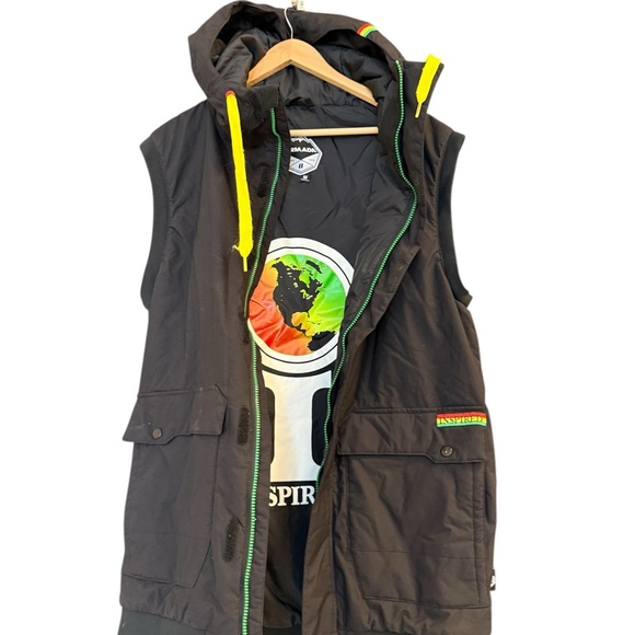 Men's Armanda M oversized long Black snowboard Vest Bob Marley vibes great cond - Picture 1 of 15